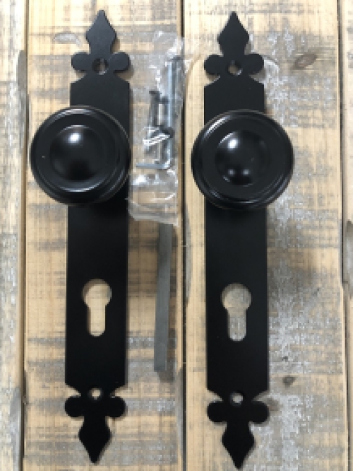 Set of door furniture for the front door, beautiful wrought iron, black, consisting of 2 doorknobs and 2 long door plates, PZ 92!