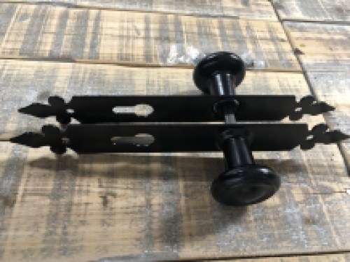 Set of door furniture for the front door, beautiful wrought iron, black, consisting of 2 doorknobs and 2 long door plates, PZ 92!