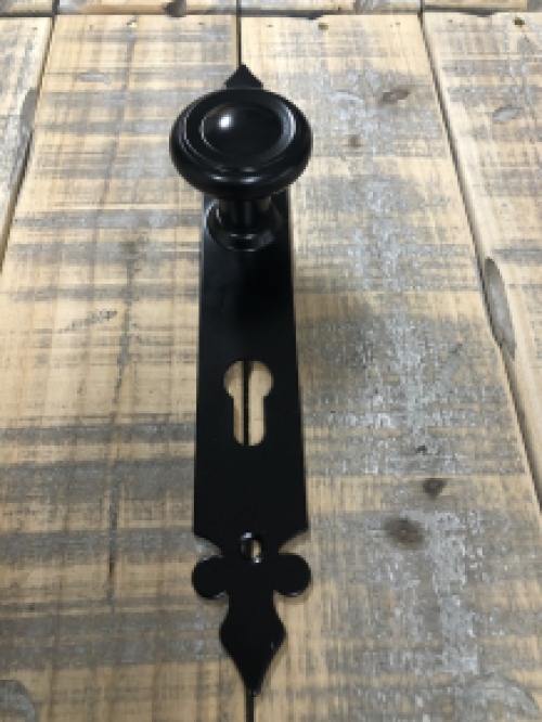 Set of door furniture for the front door, beautiful wrought iron, black, consisting of 2 doorknobs and 2 long door plates, PZ 92!