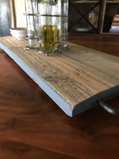Tray / coaster, made of wood, robust appearance in old-Dutch look