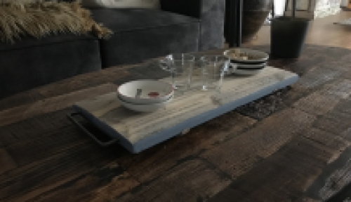 Tray / coaster, made of wood, robust appearance in old-Dutch look