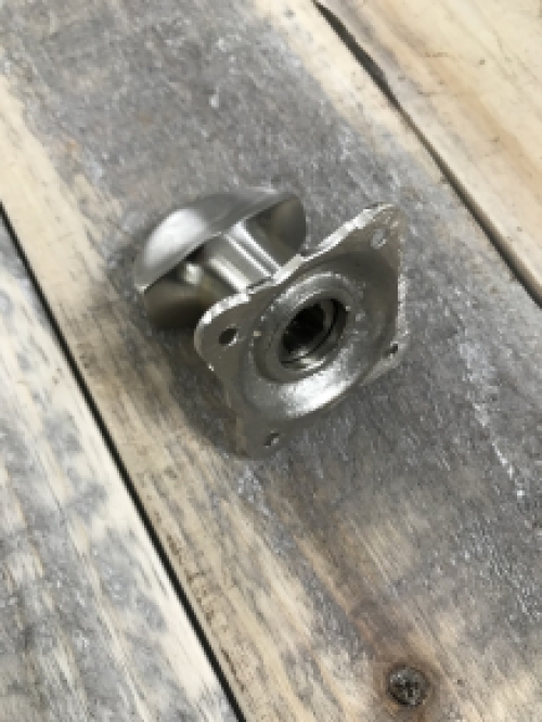 Nickel twist lock for toilet