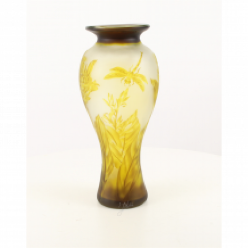 EINE BALUSTERVASE AUS KAMEEGLAS 