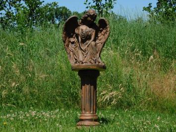 Engel auf Sockel – 95 cm – Stein in Oxid 
