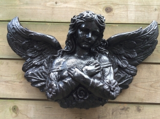 1 “Angelic” angel sculpture made of cast iron, black