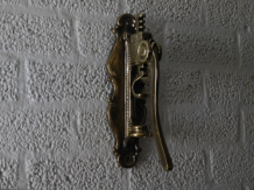 Wand wijnopener, hendel kurkentrekker messing, flesopener messing, heel fraai!! LAATSTE