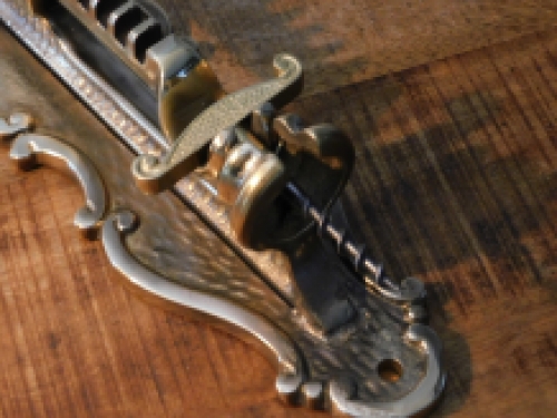 Wand wijnopener, hendel kurkentrekker messing, flesopener messing, heel fraai!! LAATSTE