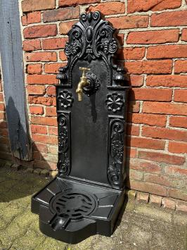 Ornate large Fountain - with Brass Tap - Alu - black