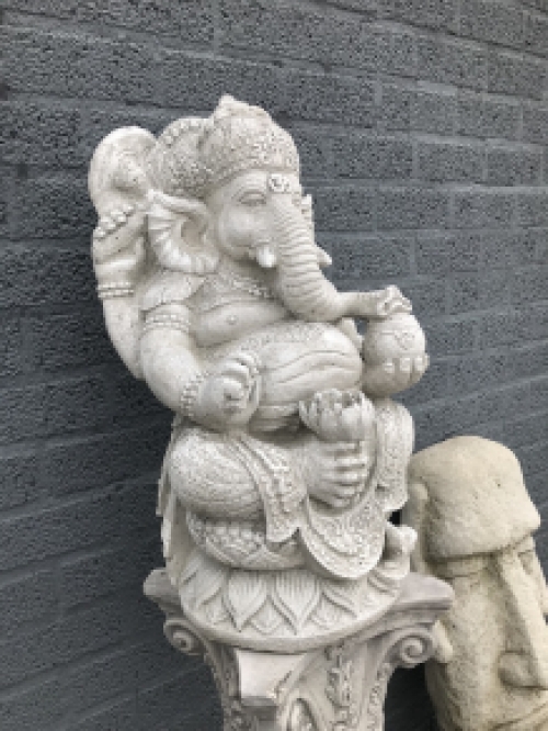 Gartenskulptur Ganesha, Stein, auf Sockel