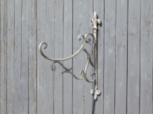 Wandhaak Franse Lelie - metaal - 50cm