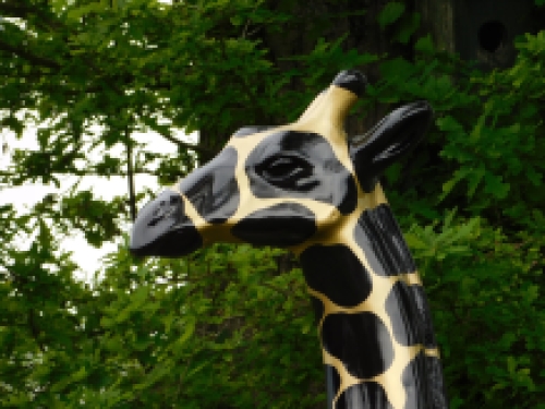 Bijzonder groot beeld ''Giraffe'' - zwart/goud van Polystone
