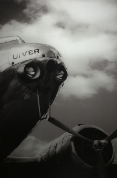 Art on glass of the plane: ''De UIVER'', Dutch history, beautiful!
