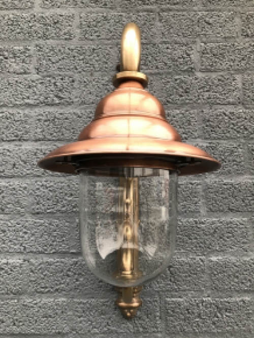 Nostalgische wandlamp, tuinlamp, geheel messing gepatineerd, koper