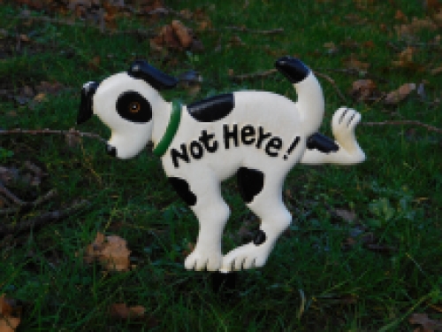 Dog sign ''Not Here - garden stick, cast iron