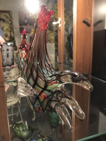 Schöne Skulptur einer grasenden Kuh, wunderschön koloriert, ein echter Blickfang!
