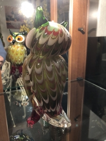 A wonderfully beautiful glass work of art, an Eagle Owl statue.