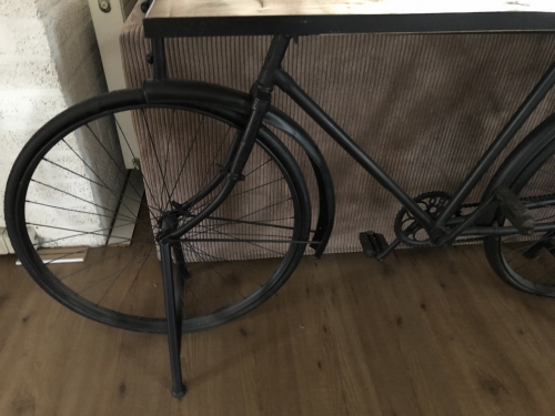 Beautiful side table, bicycle metal with wooden table top, very special and cool!!