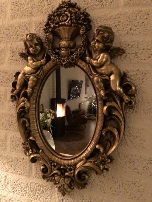 Beautiful gold-colored Angel mirror, polystone.