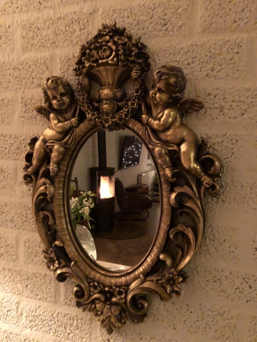 Beautiful gold-colored Angel mirror, polystone.