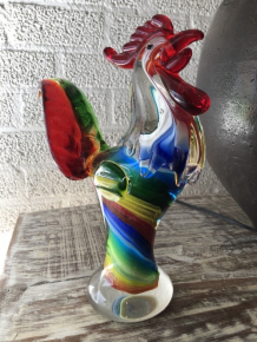 Glass blown rooster, fascinating beautiful craftsmanship and beautiful colors!!