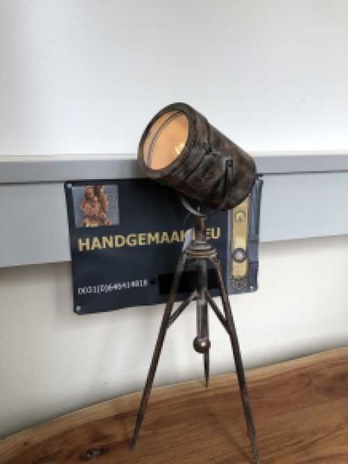 Filmlamp small, metaal koper-zwart op 3 poot, fraai!!