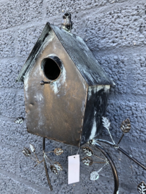 Birdhouse for on the Wall - Metal - Garden decoration