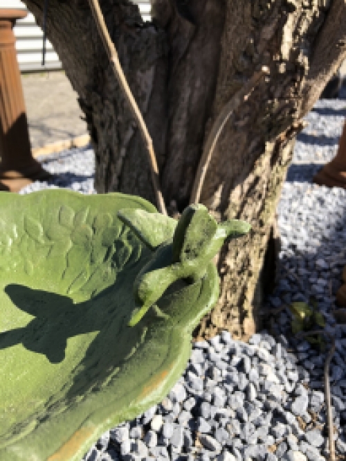 LAATSTE: Vogelbad met Hummingbird XL, gietijzer, antiek groen-rust.
