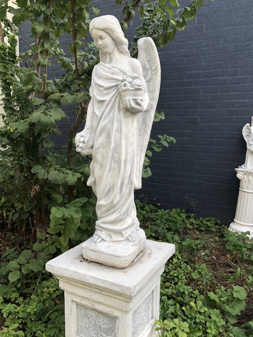 Beautiful angel, grave angel, artificial stone, antique white