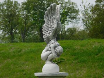 Kneeling angel with wings up - including plinth - full stone