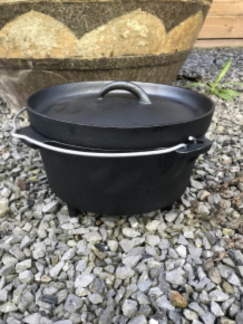 1 fire pot, iron, capacity 4 liters