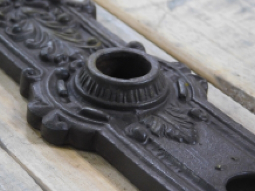 1 heavy Long door plate with cylinder lock keyhole, PZ92 mm antique iron brown- founding era historicism.