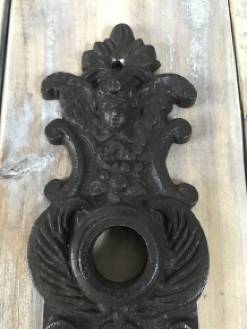 1 Doorplate angel iron brown from early century, antique hardware, Pz 92 mm.