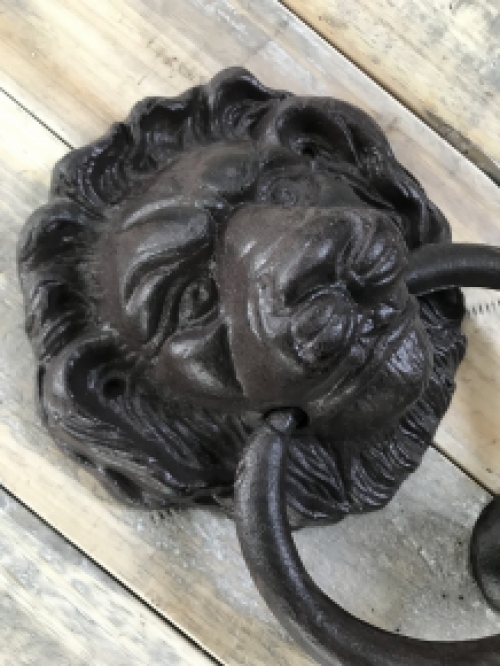 Door knocker lion head with stopper, cast iron, brown.