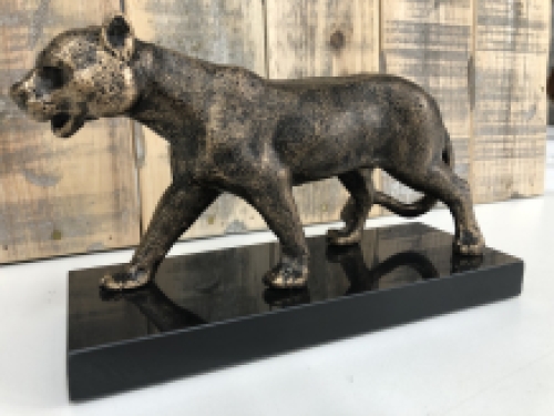 1 Sculpture Leopard, massief ijzer, brons look met marmeren plaat