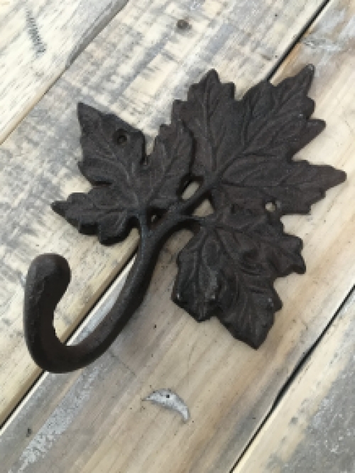 Coat hook with maple leaf, cast iron coat rack in antique brown