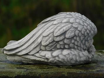 Liegender Engel mit Flügeln - Vollstein - Detailliert