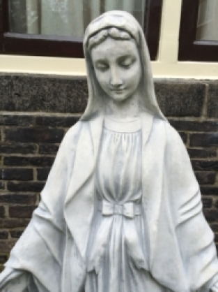 Large Marian garden statue, solid cast stone, beautifully detailed statue.