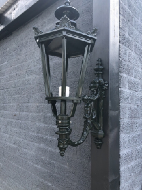 Wand buitenlamp Maas-75 , Alu gegoten met Lampenfitting en Glas.