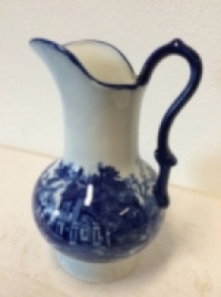 Porcelain milk jug, delft blue painting, very beautiful!!