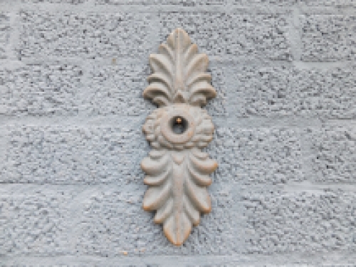 Wall anchor, cast iron, double leaf shape, beautiful!