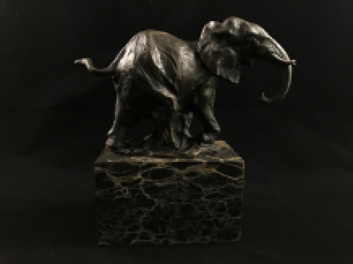 Bronzen beeld Olifant - met voet van marmer
