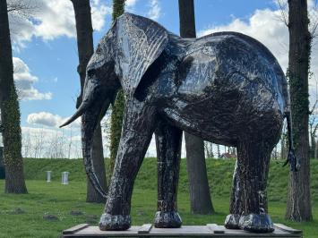 Elefant ''Igor'' XXL - 210 cm - Handgefertigt & Einzigartig