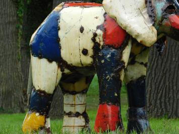 Nacho the Elephant - 80 x 90 cm - Colorful Sculpture - African Artwork