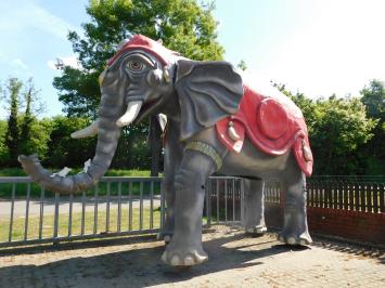 Eenmalig: Olifant XXL - 340 x 400 cm - Uniek Beeld