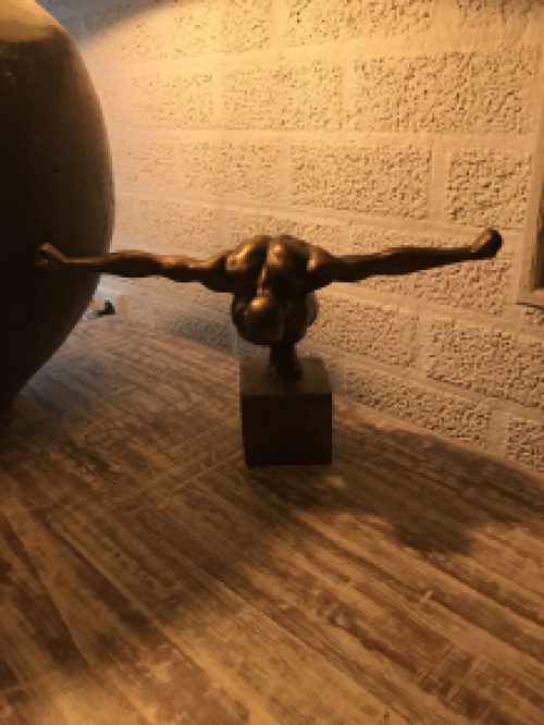 Beautiful sculpture/statue of an Olympian Man, a very athletic man