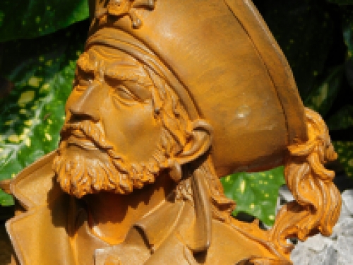 Special statue of a Pirate, cast iron, very detailed!