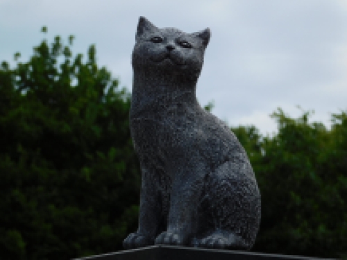 Cat made of stone - detailed - grey