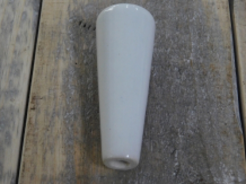 Porcelain-ceramic handle choice of several colors