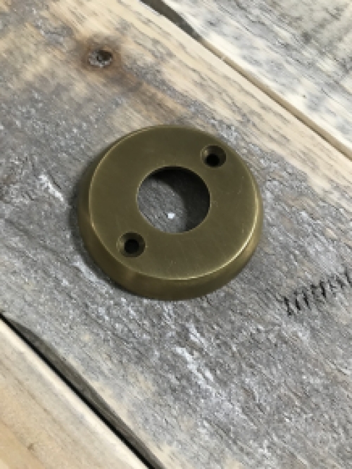 Latch rose round - brass patinated