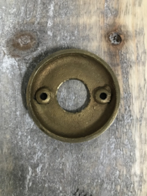 Latch rose round - brass patinated